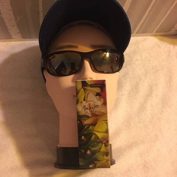 Maui Jim twin falls unisex sunglasses - Picture 2 of 7